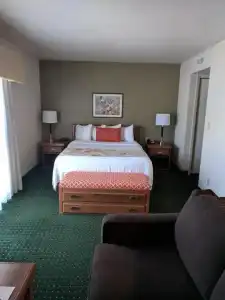 Hawthorn Extended Stay by Wyndham Green Bay - 47