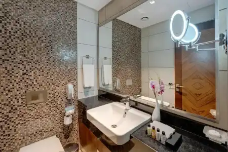 Royal Continental Suites Business Bay - Deluxe Apartments - 49