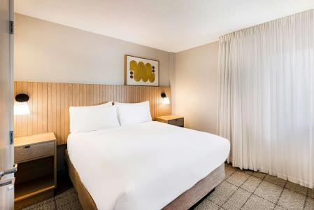 Sonesta Simply Suites Jersey City - 50