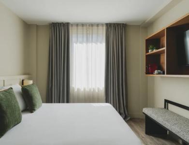 Catalonia Boulevard - 49