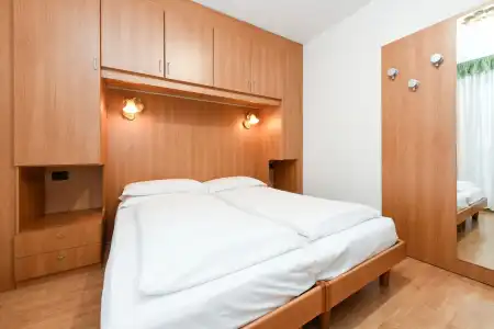 Denny & Apartments - 50