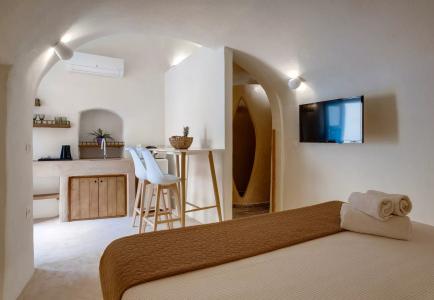 Pasithea Luxury Suites - 73