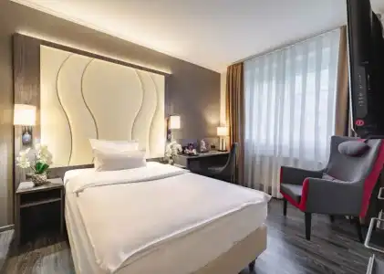 PLAZA INN Schmöker-Hof - 3