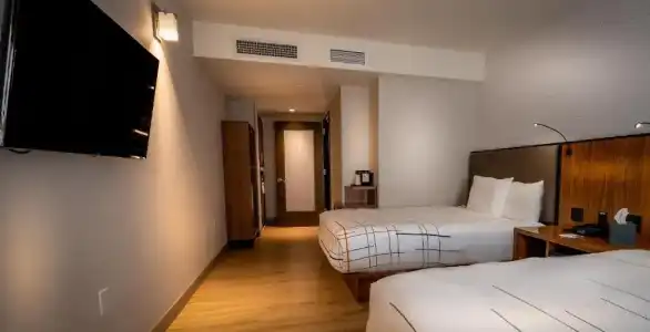 La Quinta Inn & Suites by Wyndham Times Square South - 33