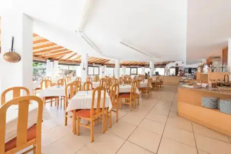 Alcudia Beach Apartments - 19