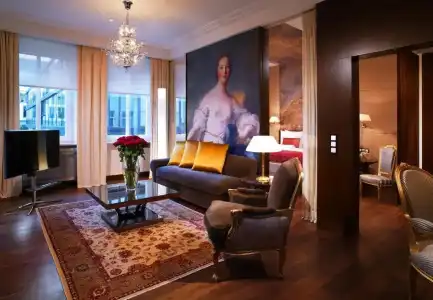 Vier Jahreszeiten Kempinski - 65