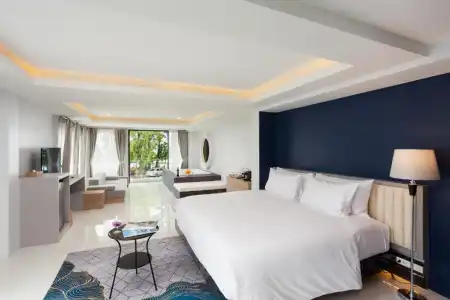 Anona Beachfront Phuket Resort - 64
