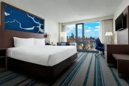 Courtyard by Marriott Boston-Cambridge - 2