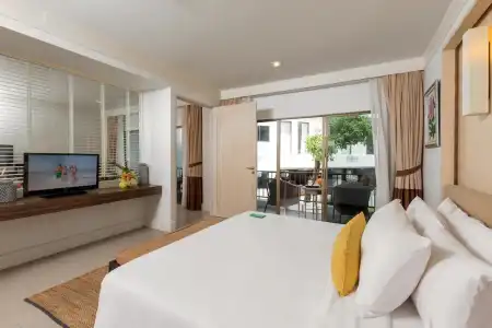 Sawaddi Patong Resort & Spa by Tolani - 67