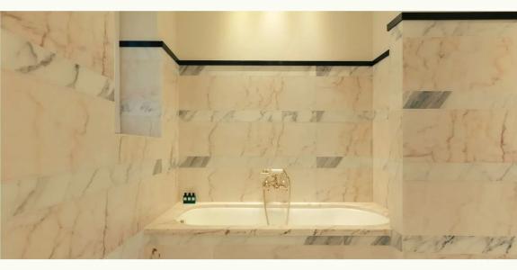 Hôtel La Ponche - 53