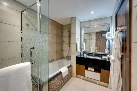 Royal Continental Suites Business Bay - Deluxe Apartments - 20