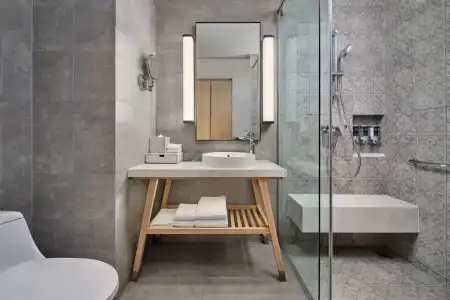 Four Points by Sheraton Phuket Patong Beach Resort - 33