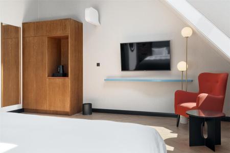 Radisson & Apartments - 117