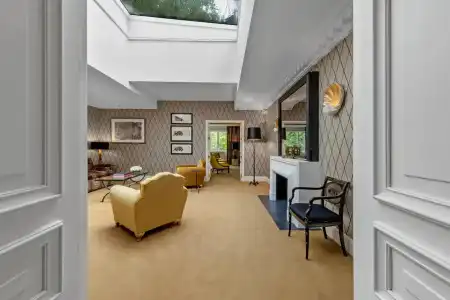 Hôtel de Berri Champs-Élysées, a Luxury Collection - 77