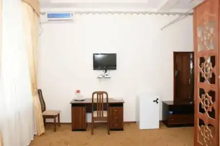 Nodir - 5