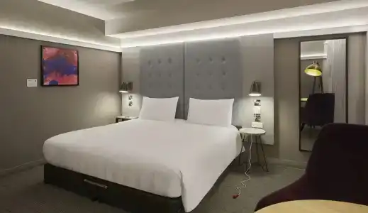 Premier Inn London Wimbledon South - 34