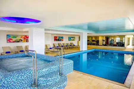 Pullman Resort Al Marjan Island - 20