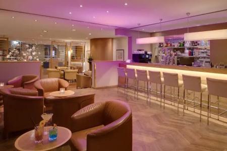 DoubleTree by Hilton Hannover Schweizerhof - 33