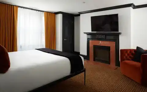 The Franklin on Rittenhouse, A Boutique - 28