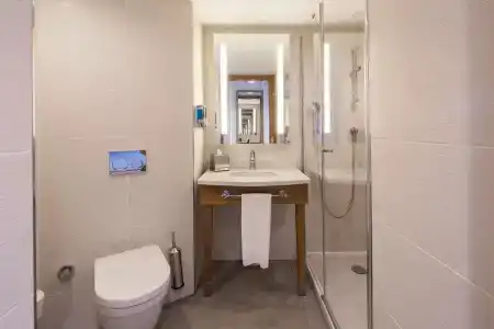 Hampton by Hilton Kurtkoy - 27