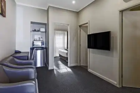 Quality Melbourne Airport - 50
