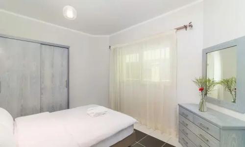 Royal Beach Serviced Apartments - 38