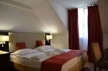 Grand Europe Ag - 74