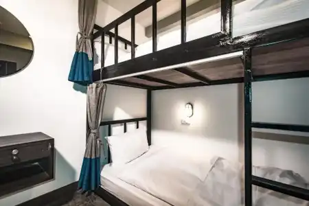 Balcony Party Hostel - Adult Only +18 - 23