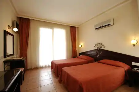 Novis Cleopatra - 4