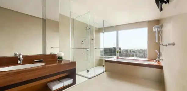 Kerry Pudong - 55