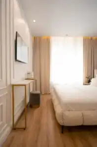 Suite - 32