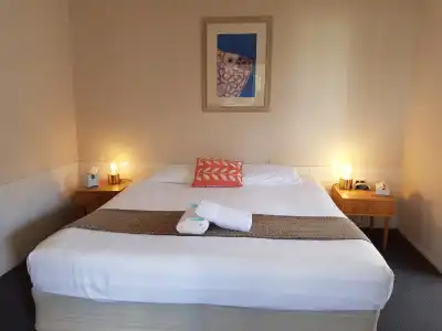 Montego Mermaid Beach Motel - 40