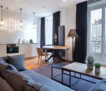 Maisons du Monde & Suites Nantes - 51