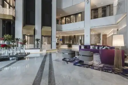 Al Bandar Rotana – Creek - 1