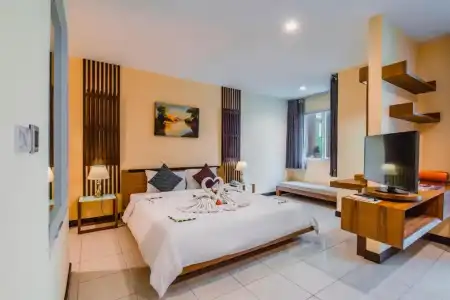 Elite Suites Patong - 77