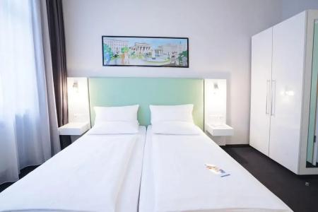 Berlin Mitte by Campanile - 2