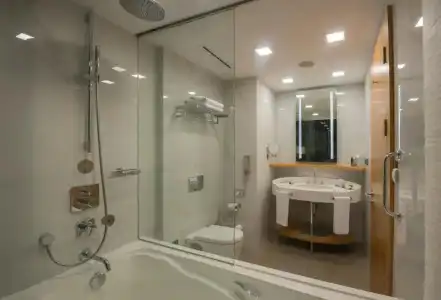 DoubleTree By Hilton Istanbul Moda - 41