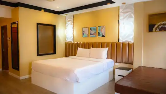 Baumanburi Patong - 28