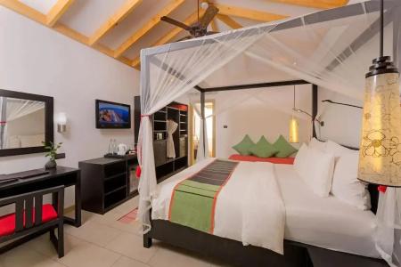 Vilamendhoo Island Resort & Spa - 5