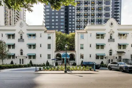 Artmore - Midtown - 47