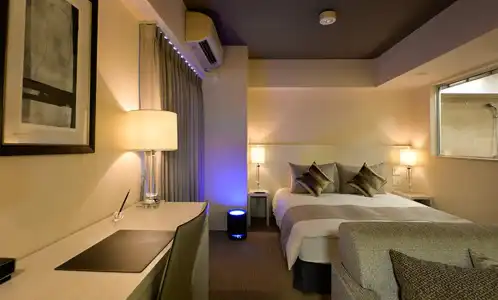 Roppongi S - 100