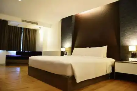 Trinity Silom - 32