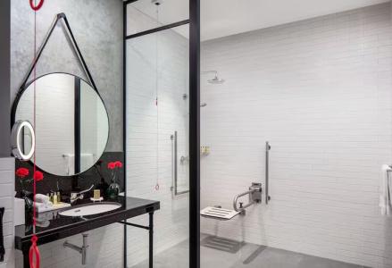 DoubleTree by Hilton Dubai M Square & Residences - 35