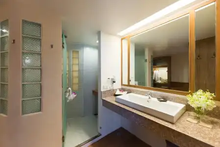 Katathani Phuket Beach Resort - 12