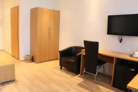 4th floor - 23