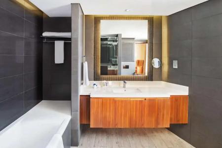 Radisson Blu, Canal View - 50