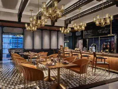 Rosewood Bangkok - 11