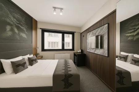 Black Art Otel - 48