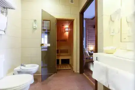 Spa Best Western Russian Manchester - 131