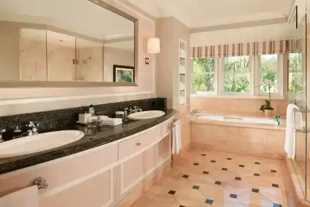 The Beverly Hills - Dorchester Collection - 58